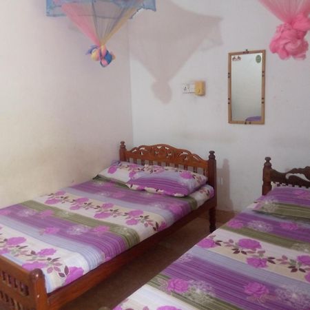 Kunam Beach Rest Inn Batticaloa Esterno foto