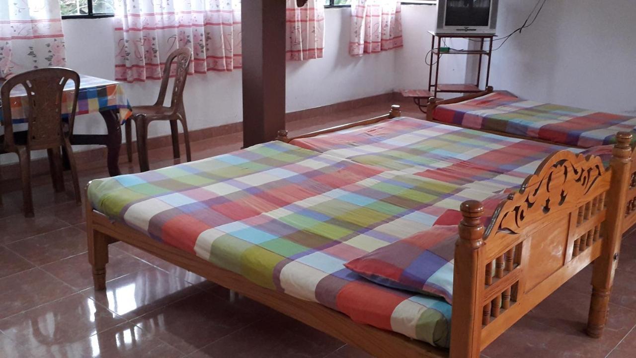 Kunam Beach Rest Inn Batticaloa Esterno foto