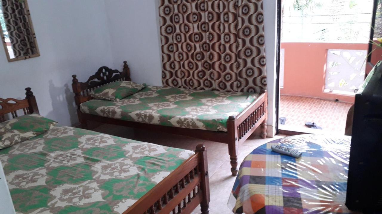 Kunam Beach Rest Inn Batticaloa Esterno foto